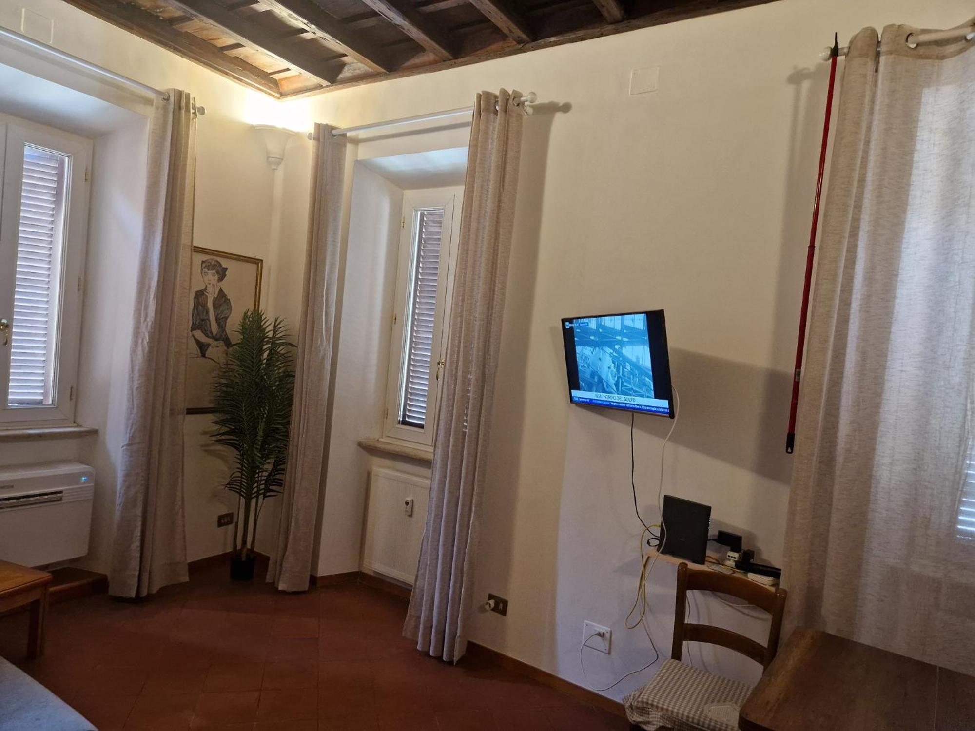Simple Life In Rome